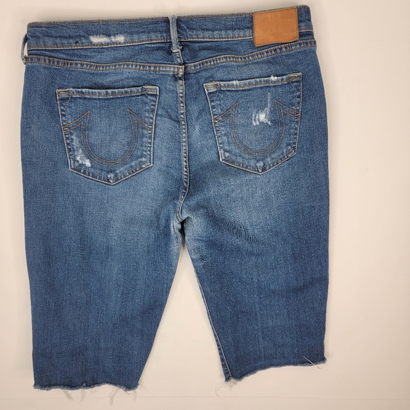 True Religion Sz 32 Bermuda Cut-Off Denim Shorts - Picture 9 of 11
